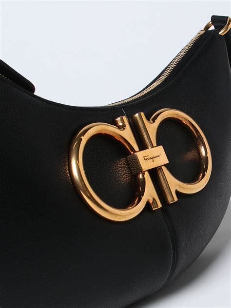 bolso ferragamo.